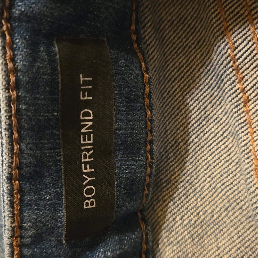 Judy Blue Boyfriend Fit Jeans - Picture 5 of 7